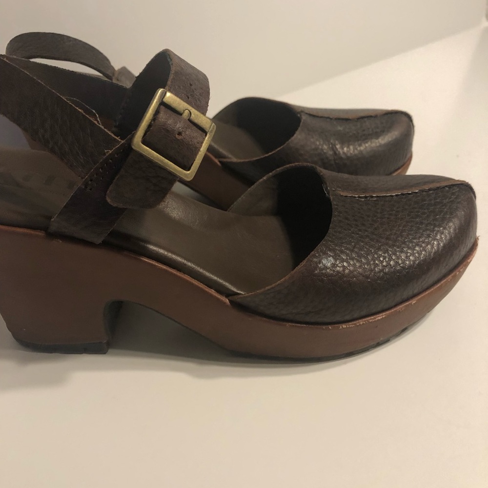 Korks platform Mary Janes